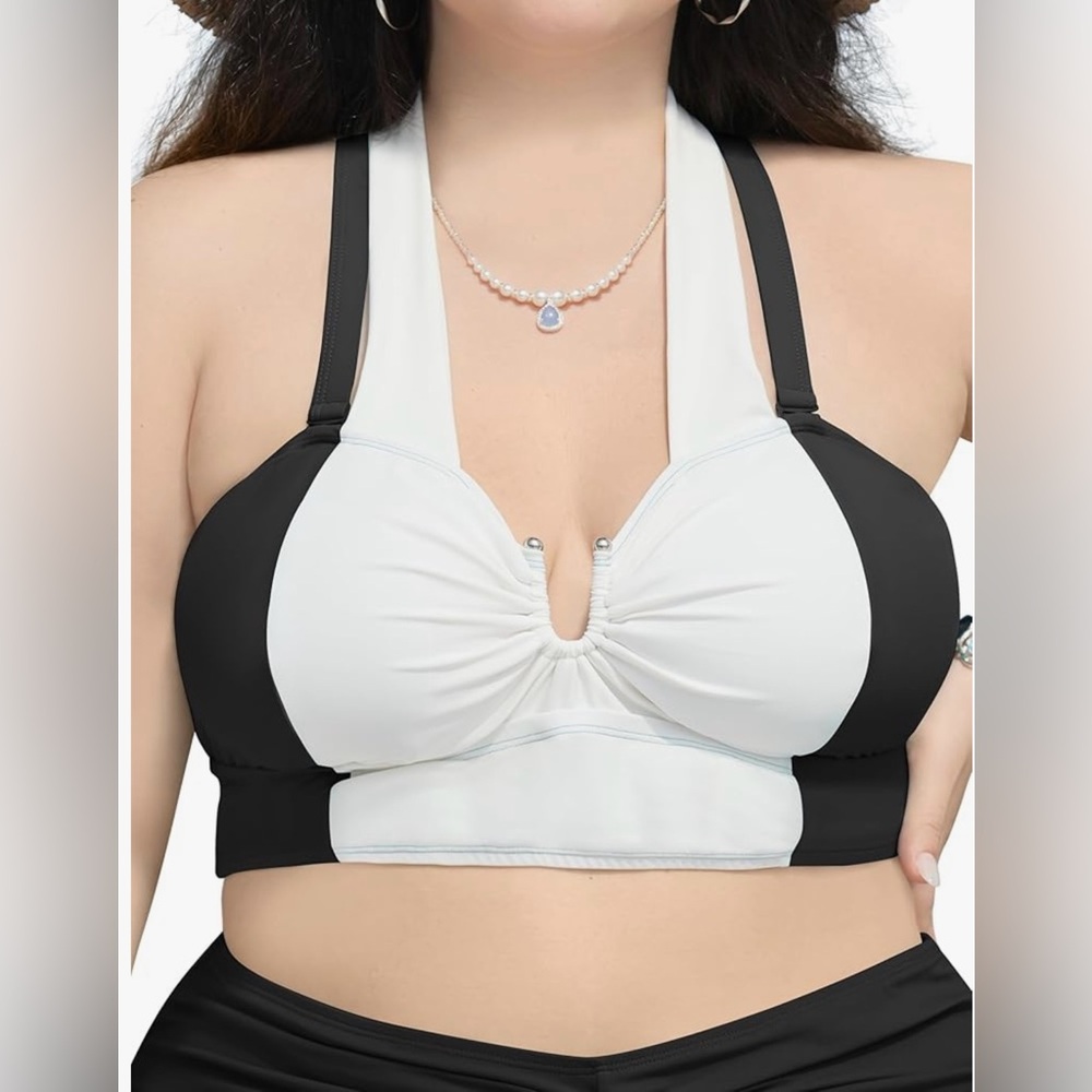 Curvagile Halter Push Up  Adjustable Straps bikini top 1X. 14-16